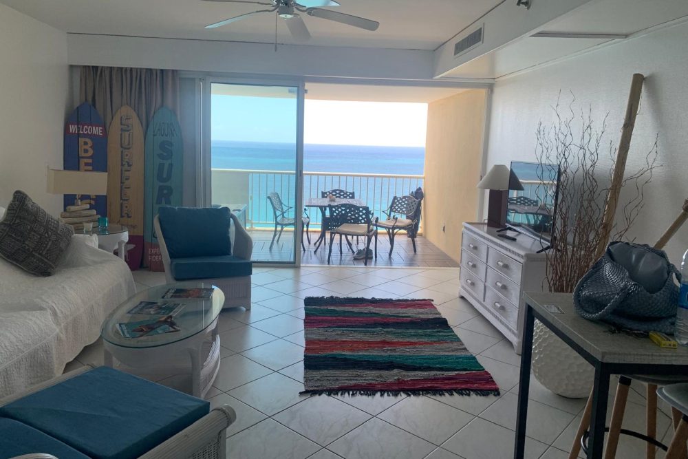 unit on sxm $2850 per month as of July 2025 available